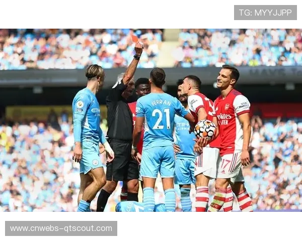 阿森纳领跑优势缩小，近期状态滑坡暴露攻防两端问题。