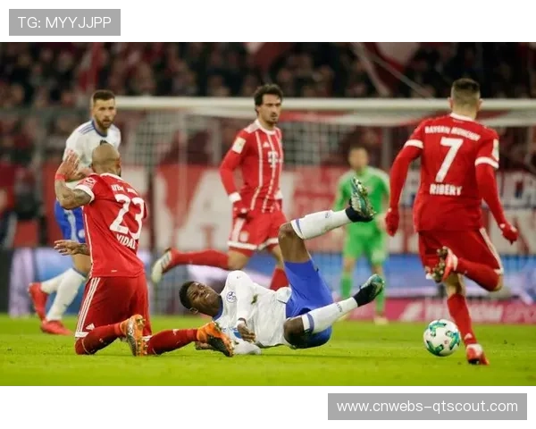 拜仁慕尼黑客场击败埃因霍温稳居联赛阶段第二